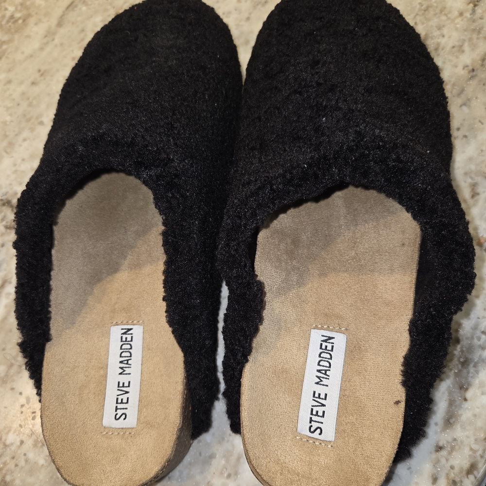Steve Madden Black Fuzzy Slippers